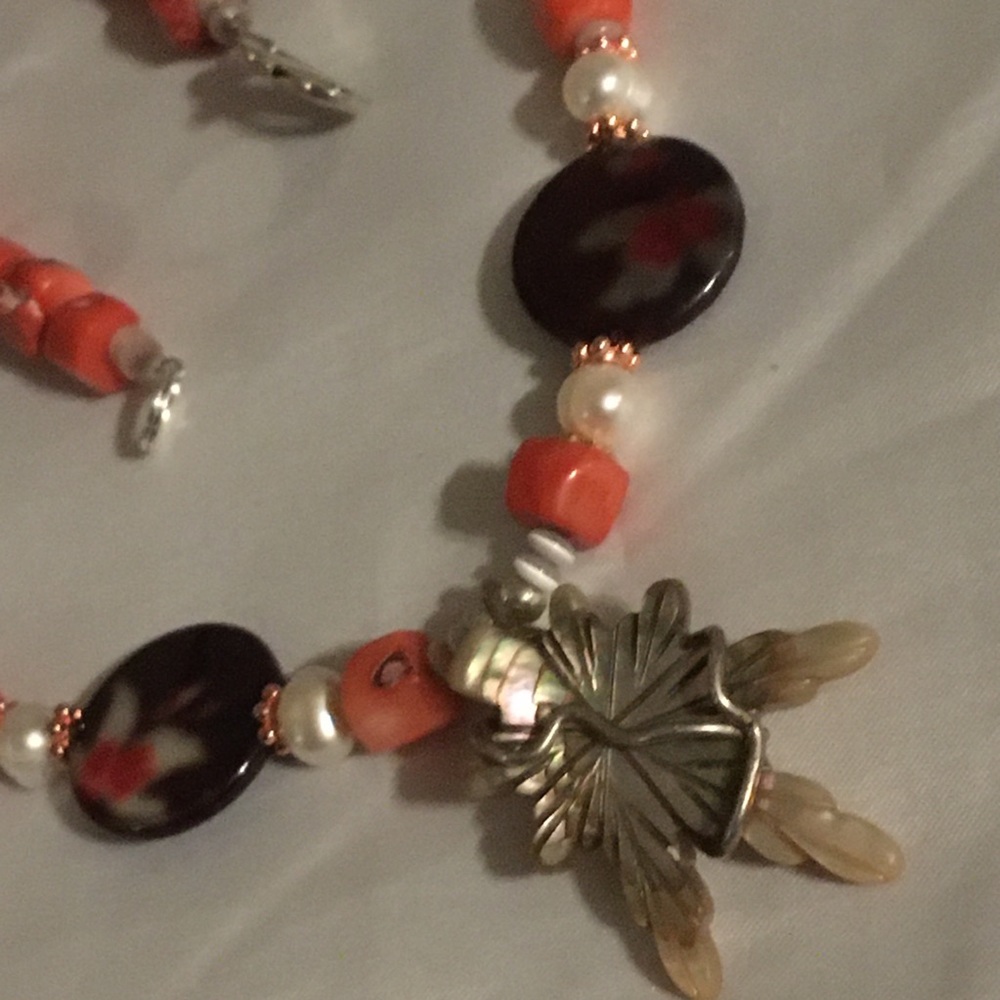 SALE!! Detailed Mother of Pearl Necklace w/ Natural Coral